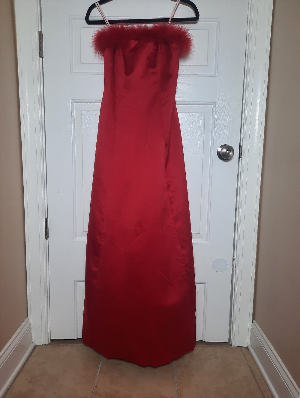 Jump By Wendye Chaitin Dress Red Strapless Satin with Feather Trim Party